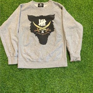Undefeated neighborhood wolf crewneck sweater size medium